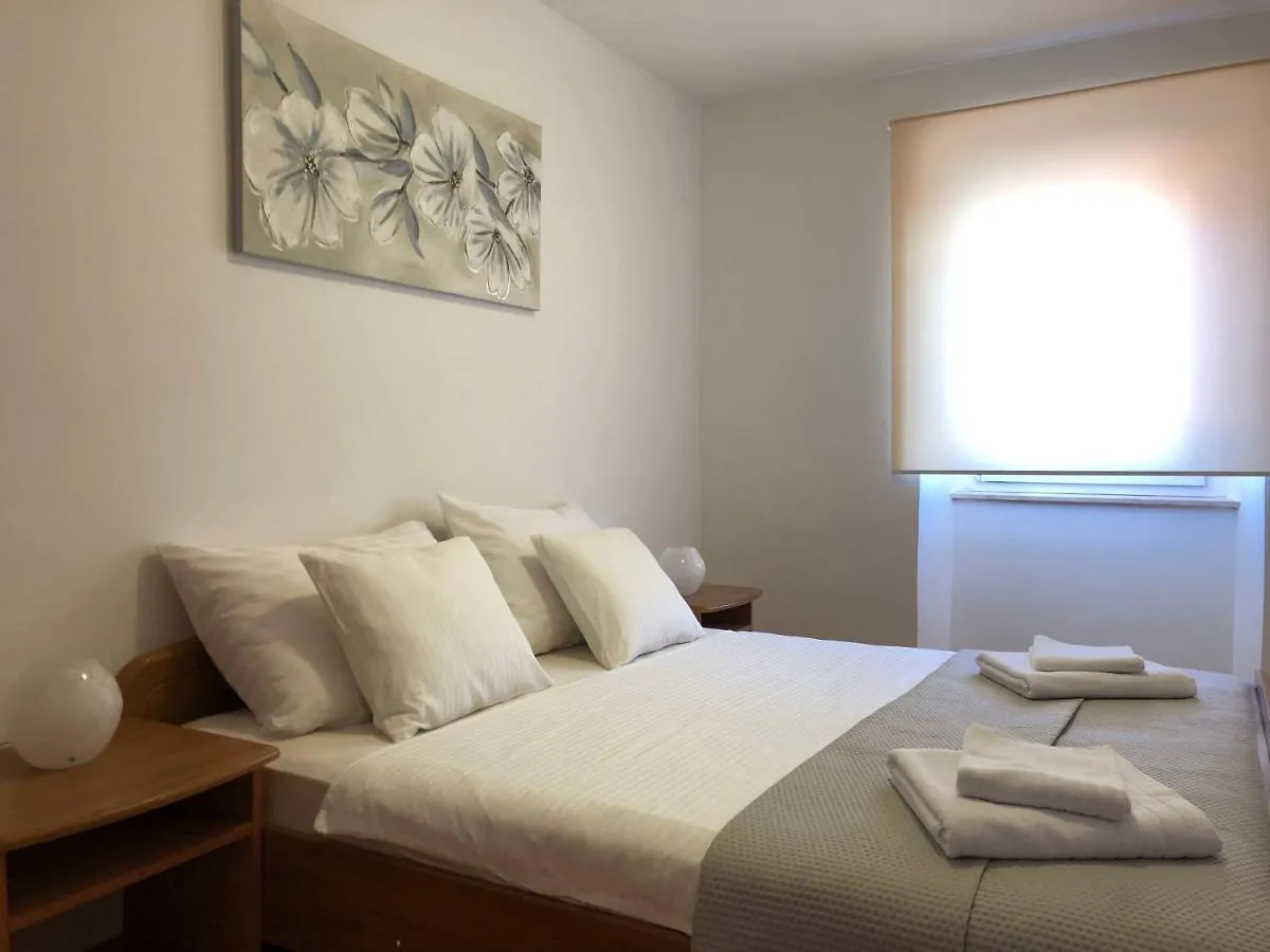 Apartments Ivana Rab Rab Town 0*,  Croatia