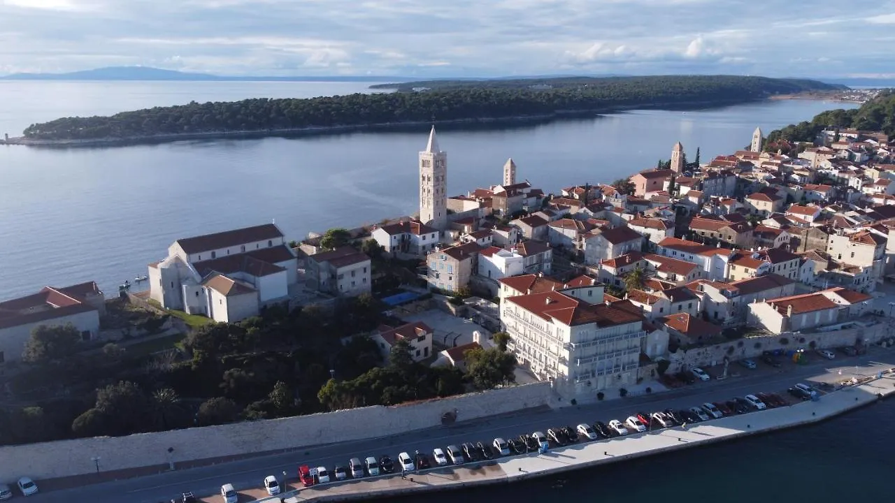 Apartments Ivana Rab Rab Town 0*,