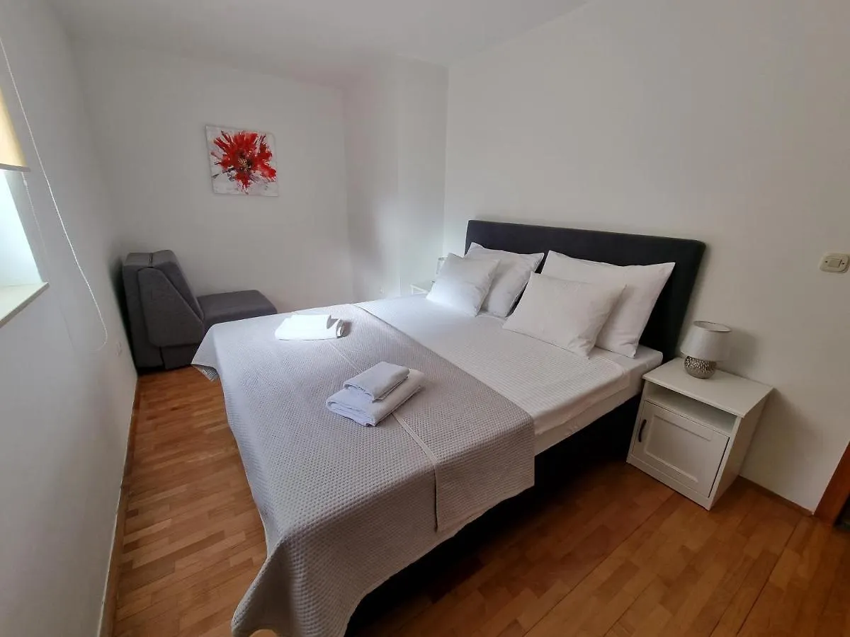 Apartments Ivana Rab Rab Town 0*,  Croatia